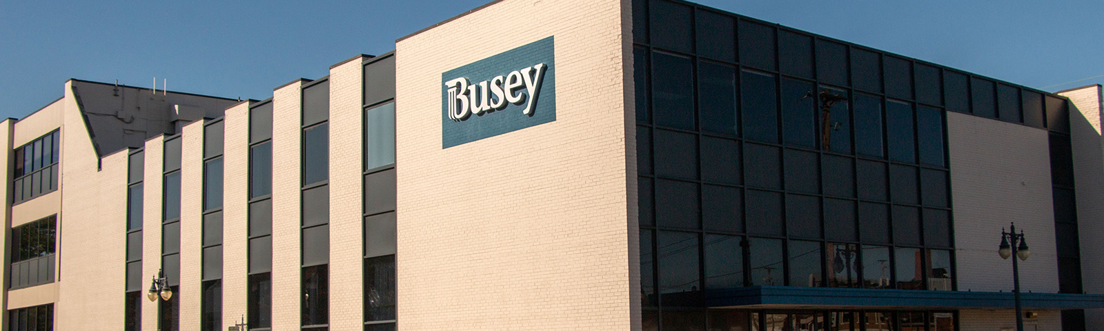 Busey Bank downtown Pekin location